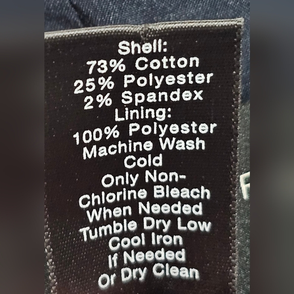 Ann Taylor  Notched Two Button Blazer . Size 14P EUC - Picture 4 of 5